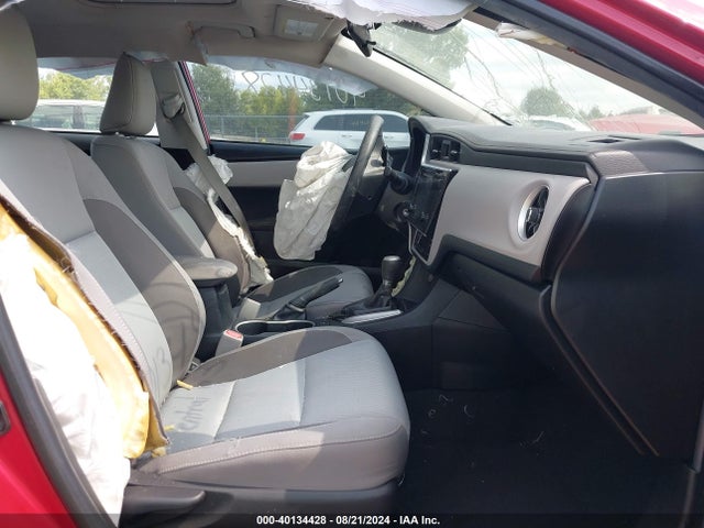 Toyota COROLLA LE 2018 2T1BURHE8JC090748 Image 5