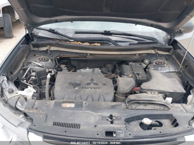 JA4AD2A37JJ000841 Mitsubishi Outlander Es
