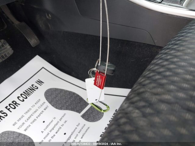 JA4AD2A37JJ000841 Mitsubishi Outlander Es