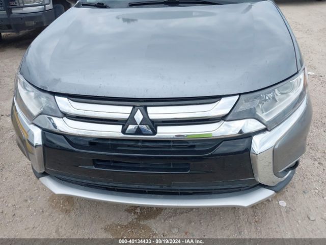 JA4AD2A37JJ000841 Mitsubishi Outlander Es