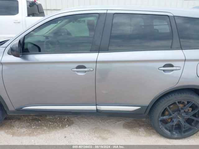 JA4AD2A37JJ000841 Mitsubishi Outlander Es