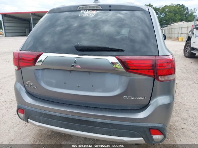 JA4AD2A37JJ000841 Mitsubishi Outlander Es
