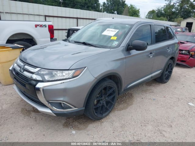 JA4AD2A37JJ000841 Mitsubishi Outlander Es