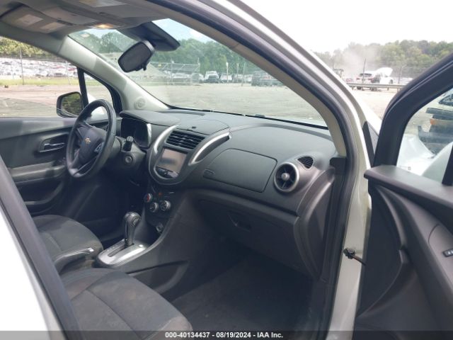 KL7CJKSB8FB115458 Chevrolet Trax 1ls