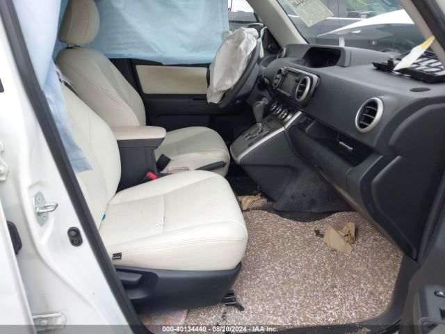 JTLZE4FE4EJ055821 Scion XB