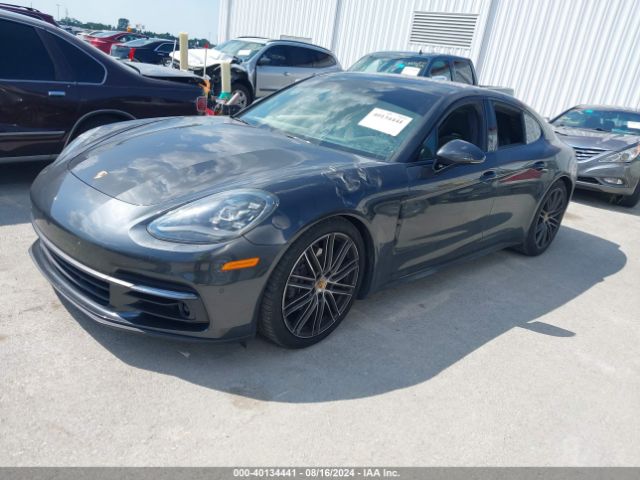 WP0AA2A72HL100961 Porsche PANAMERA 4
