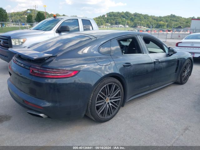WP0AA2A72HL100961 Porsche PANAMERA 4