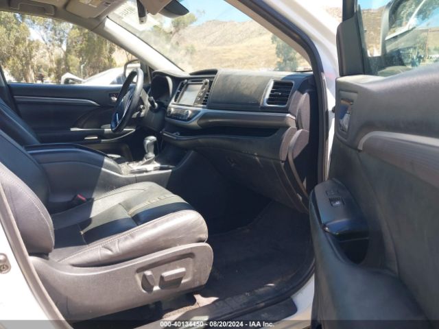 5TDKZRFH4JS544354 Toyota Highlander Se