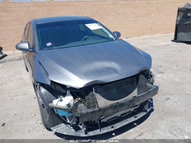 5NPD84LFXJH270195 Hyundai ELANTRA SEL