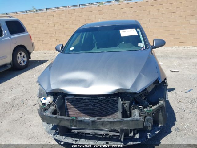 5NPD84LFXJH270195 Hyundai ELANTRA SEL