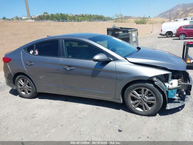 5NPD84LFXJH270195 Hyundai ELANTRA SEL