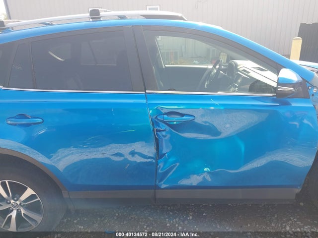 Toyota Rav4 Xle 2017 JTMRFREV7HJ716544 Image 13