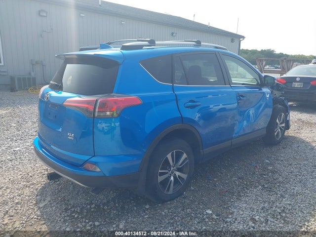 Toyota Rav4 Xle 2017 JTMRFREV7HJ716544 Image 4