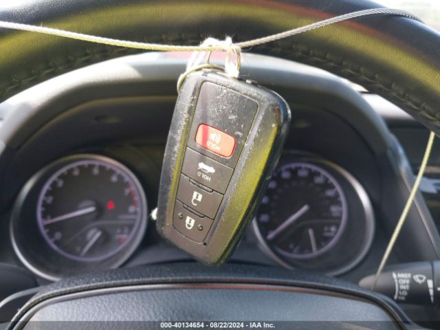 4T1T11AK8NU700019 Toyota CAMRY SE