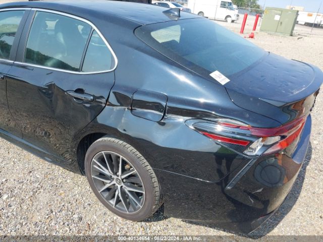 4T1T11AK8NU700019 Toyota CAMRY SE