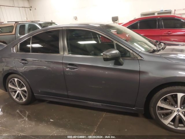 4S3BNAN65H3026021 Subaru Legacy 2.5i Limited