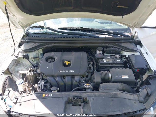 Hyundai ELANTRA SEL 2018 5NPD84LF9JH243683 Image 10