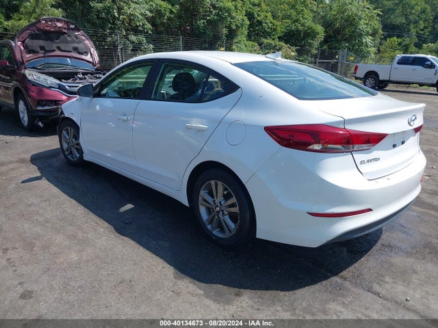 Hyundai ELANTRA SEL 2018 5NPD84LF9JH243683 Image 3