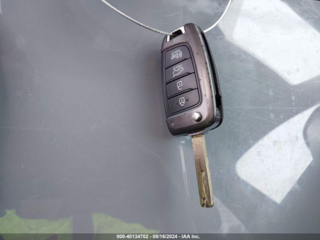 5NMS2CADXKH123099 Hyundai Santa Fe Se