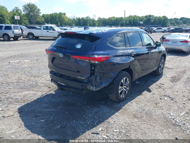 Toyota Highlander Xle 2022 5TDGZRBH2NS569061 Image 4