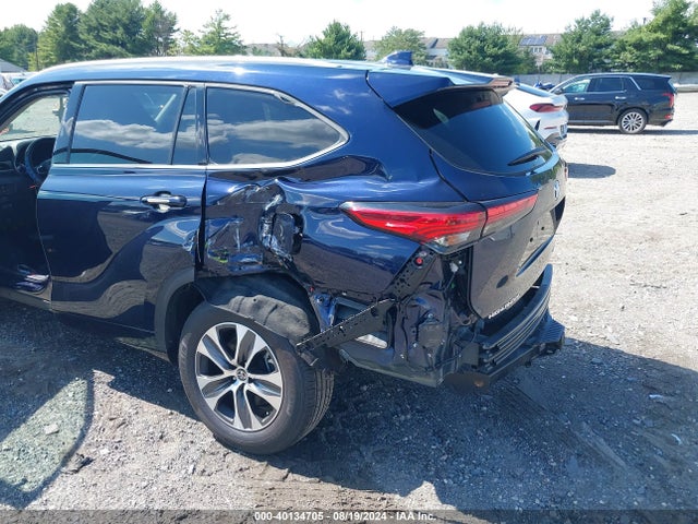 Toyota Highlander Xle 2022 5TDGZRBH2NS569061 Image 6