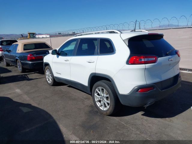 1C4PJLCS3GW302867 Jeep Cherokee Latitude