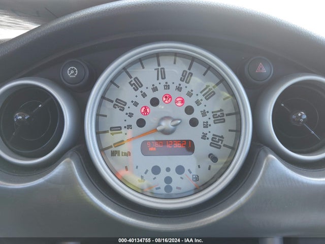 2004 MINI COOPER S WMWRE33414TD82729 Photo 6