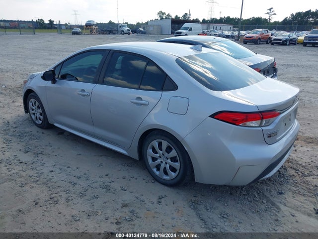 Toyota COROLLA LE 2021 5YFEPMAE5MP271411 Image 3