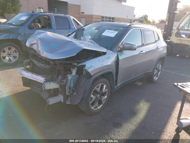 3C4NJCCB1JT461472 Jeep Compass Limited Fwd
