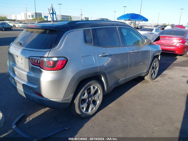3C4NJCCB1JT461472 Jeep Compass Limited Fwd