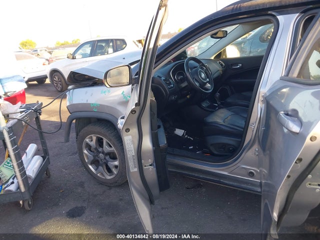 3C4NJCCB1JT461472 Jeep Compass Limited Fwd