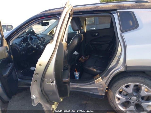 3C4NJCCB1JT461472 Jeep Compass Limited Fwd