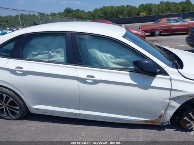 3VWBM7BU6PM039847 Volkswagen Jetta 1.5t Sport