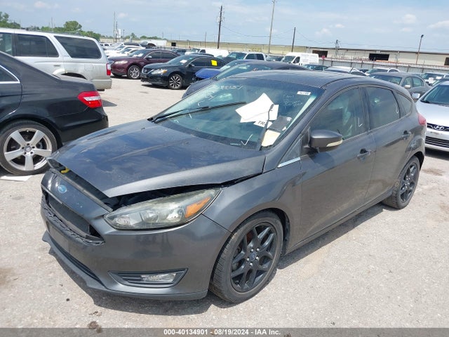 Ford FOCUS SE 2016 1FADP3K25GL395031 Image 2
