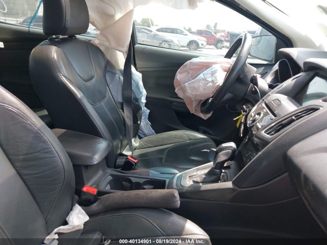Ford FOCUS SE 2016 1FADP3K25GL395031 Image 5