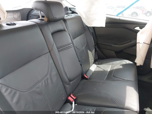 Ford FOCUS SE 2016 1FADP3K25GL395031 Image 8