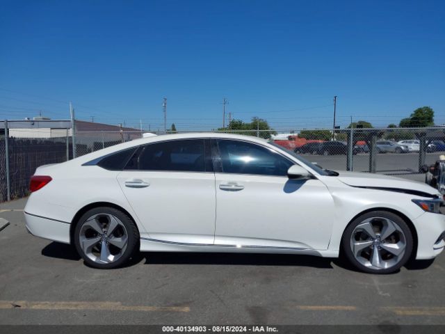 1HGCV1F95JA029744 Honda Accord Touring