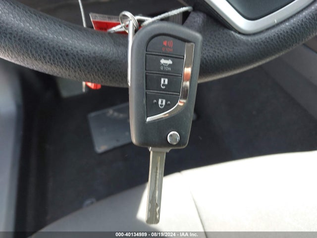 Toyota CAMRY LE 2024 4T1C11AKXRU890248 Image 11