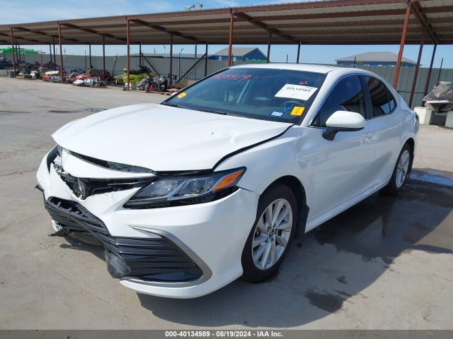 Toyota CAMRY LE 2024 4T1C11AKXRU890248 Image 2
