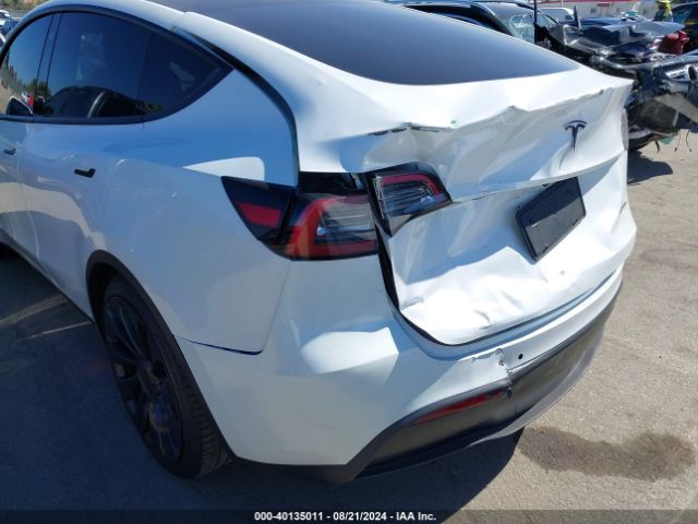 7SAYGDEF8NF380896 Tesla Model Y Performance Dual Motor All-wheel Drive