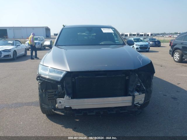 WA1LHAF7XHD046143 Audi Q7 2.0t Premium