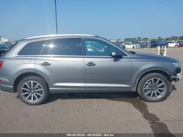 WA1LHAF7XHD046143 Audi Q7 2.0t Premium