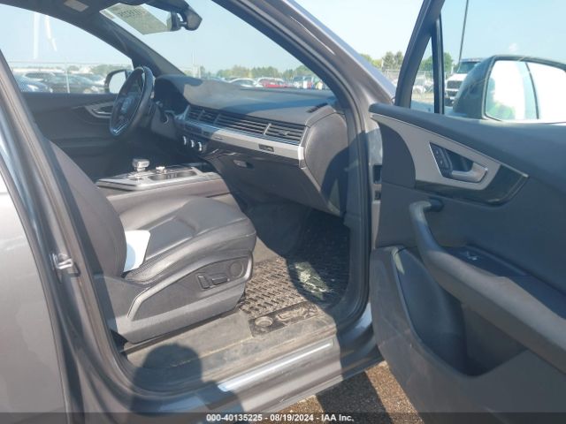 WA1LHAF7XHD046143 Audi Q7 2.0t Premium