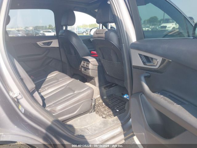 WA1LHAF7XHD046143 Audi Q7 2.0t Premium