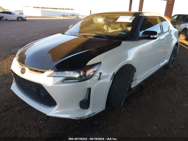 JTKJF5C72FJ000571 Scion TC