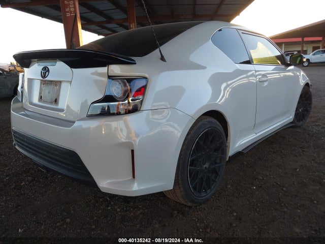 JTKJF5C72FJ000571 Scion TC