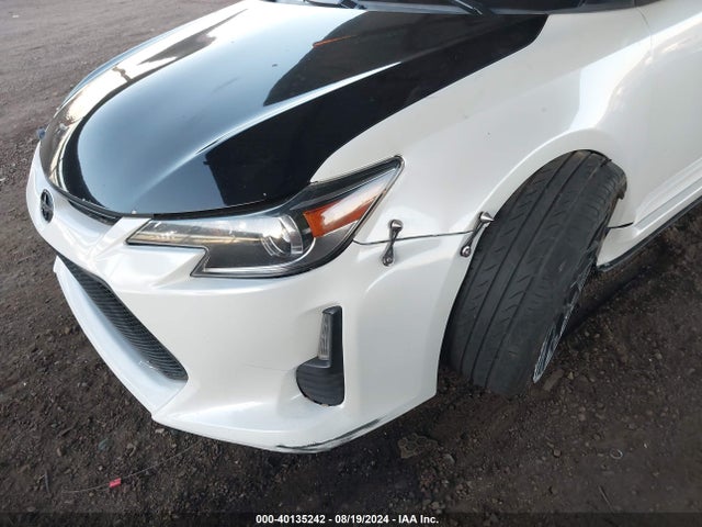 JTKJF5C72FJ000571 Scion TC
