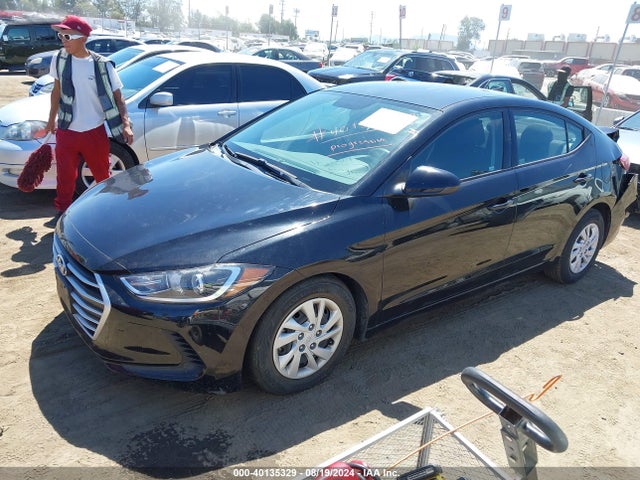 Hyundai ELANTRA SE 2018 5NPD74LF3JH371839 Image 2