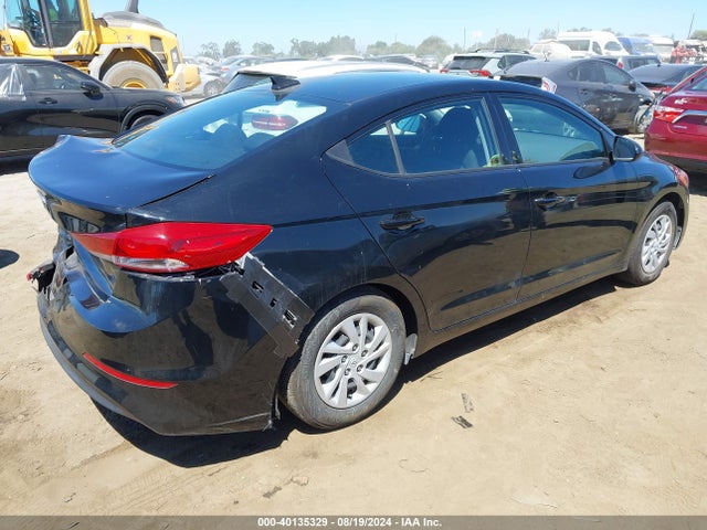 Hyundai ELANTRA SE 2018 5NPD74LF3JH371839 Image 4