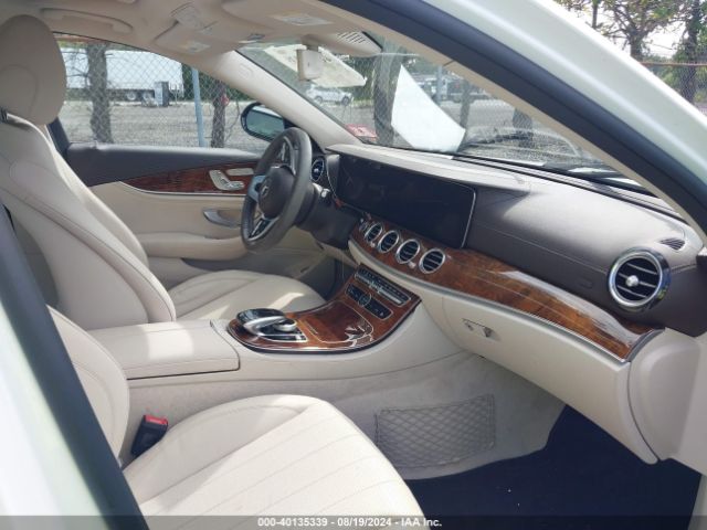 WDDZF4KB8KA593511 Mercedes-Benz E 300 4matic